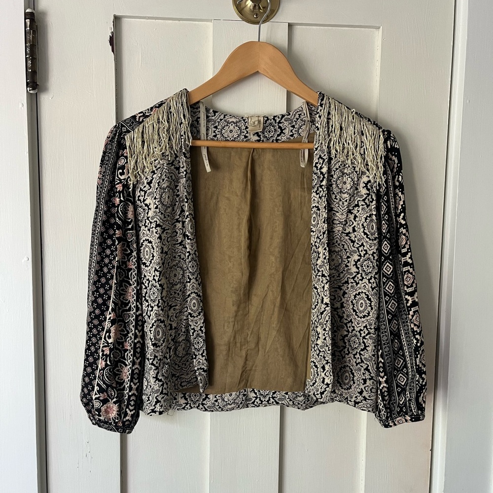 Gimmicks by BKE Black and Cream Patterned Jacket